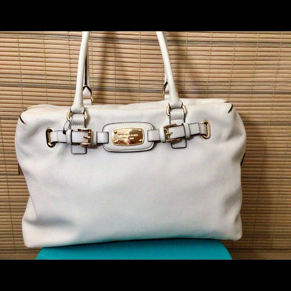 Micheal Kors bag, Hamilton is a great style bag.